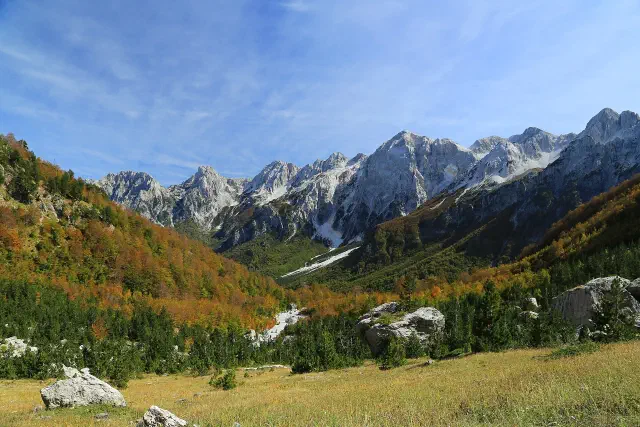 De Valbona-vallei in Bajram Curri De Valbona-vallei in Bajram Curri