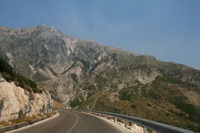 Uitzicht vanaf de Llogara-pas bij Dhërmi