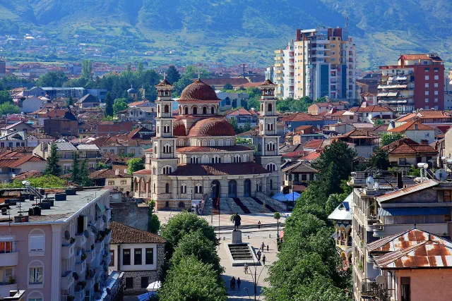 Header afbeelding van Korçë in Albanië Header afbeelding van Korçë in Albanië