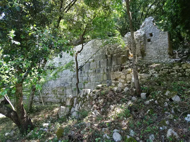 Het antieke Butrint bij Ksamil Het antieke Butrint bij Ksamil