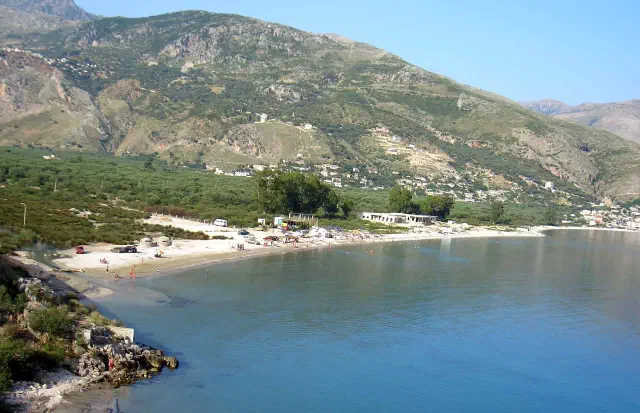 Header afbeelding van Qeparo in Albanië Header afbeelding van Qeparo in Albanië