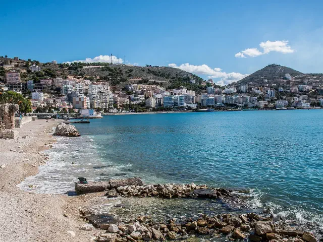 Sarandë, de Albanese Rivièra