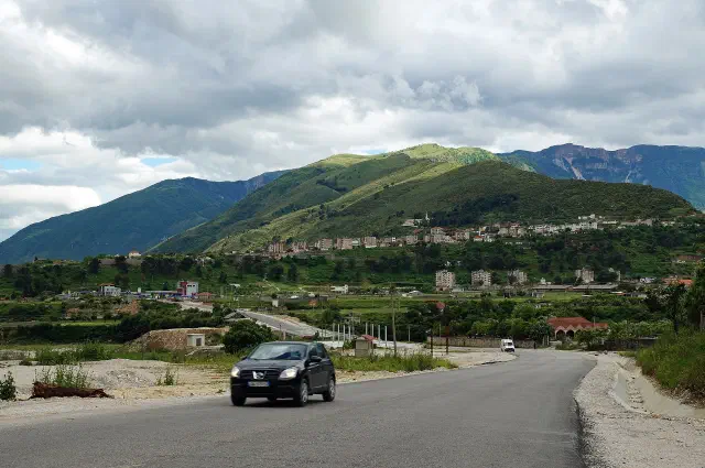 Header afbeelding van Tepelenë in Albanië